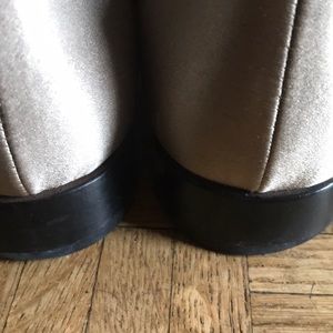 Vintage Ellen Tracy slip ons